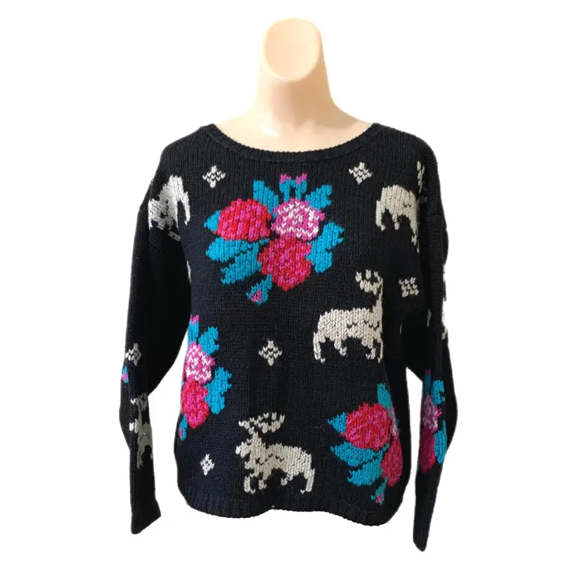 Cambridge Dry Goods Medium Sweater Roses Reindeer Wool Pullover Vintage Cottage Core Floral