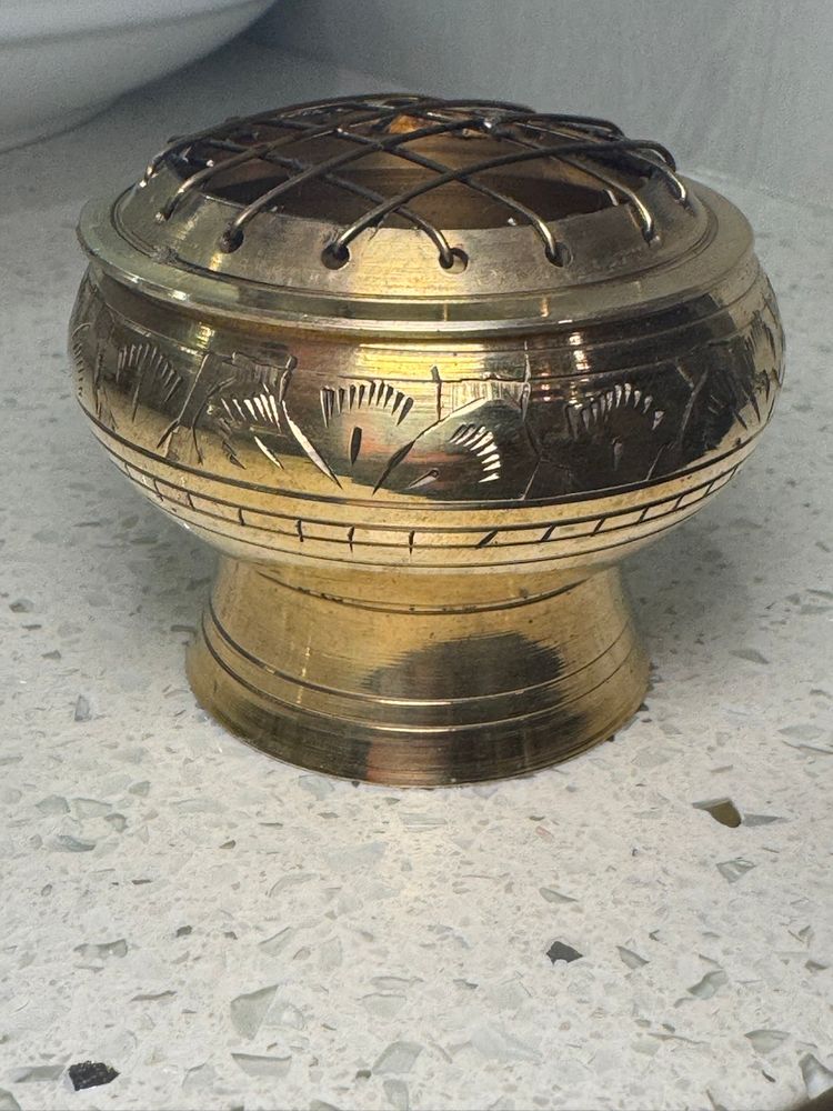 Mini Brass Small Kapoor Dani/Dhoop dani/Lamp/Burner with Cover and or brass flower frog