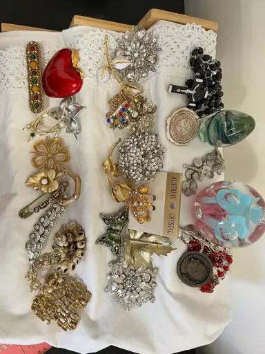 Brooches And More