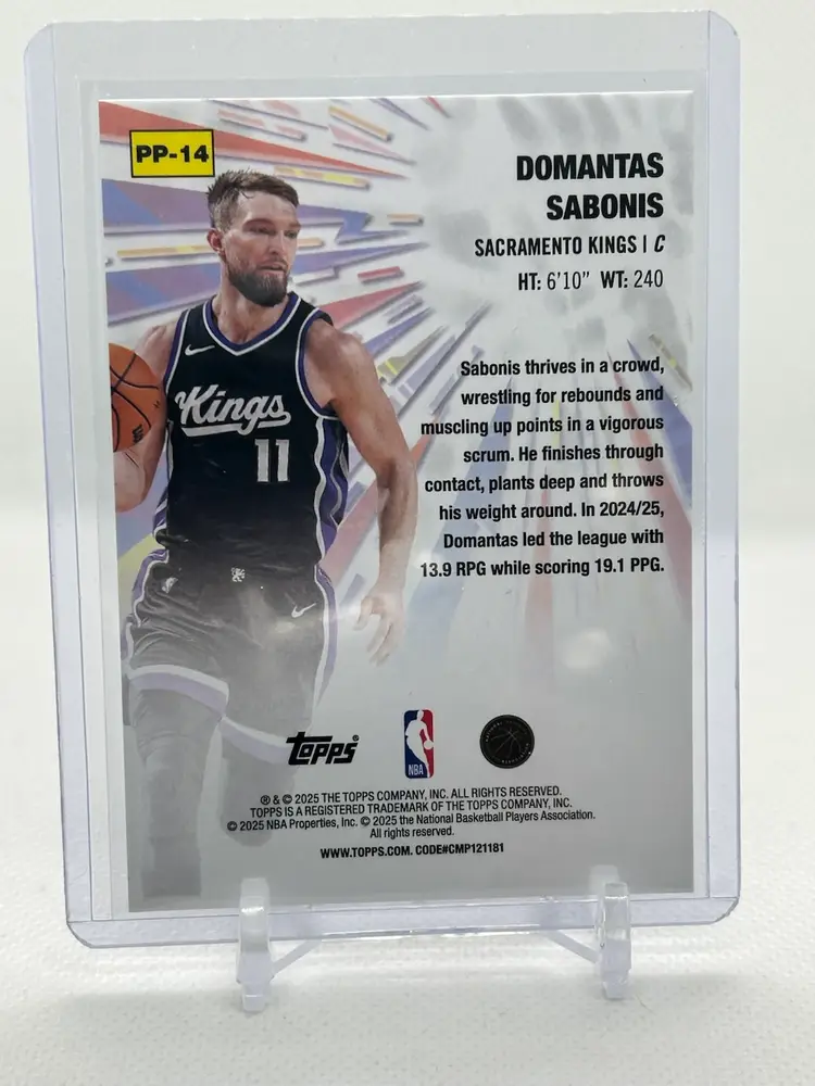 Domantas Sabonis 2025 Topps Chrome Power Players Green Refractor /99 Sacramento Kings