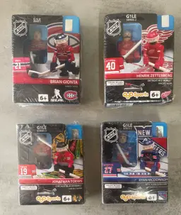 Assorted Lot of 4 Oyo Sports NHL Buildable Figure Minifigures: Brian Gionta, Jonathan Toews, Ryan McDonagh, Henrik Zetterberg - Series 1, 2 & 3
