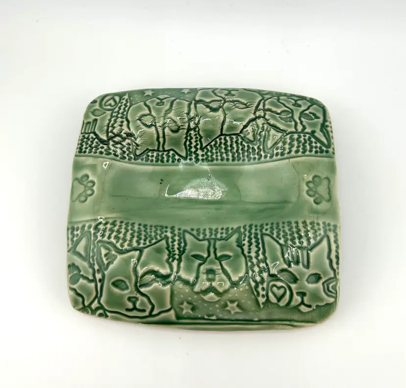 Signed Pottery Cat Dish 5"x 4.5"x 1"