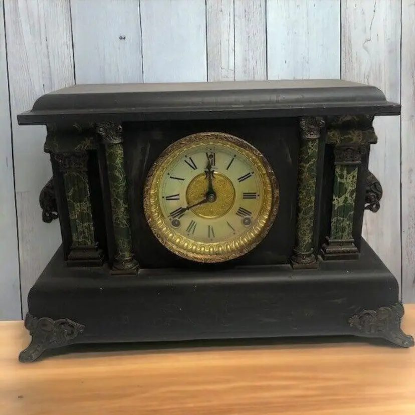 1930/1940s Seth Thomas Adamantine Mantel Clock Black Green Column Chimes
