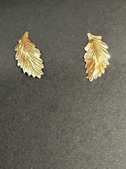 14K Yellow Gold Leaf Pierced Earrings