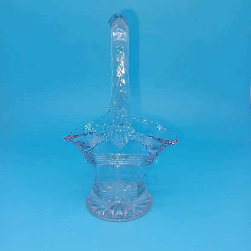 Duncan Miller Vintage Ribbed Scalloped Edge Small Brides Basket Etched