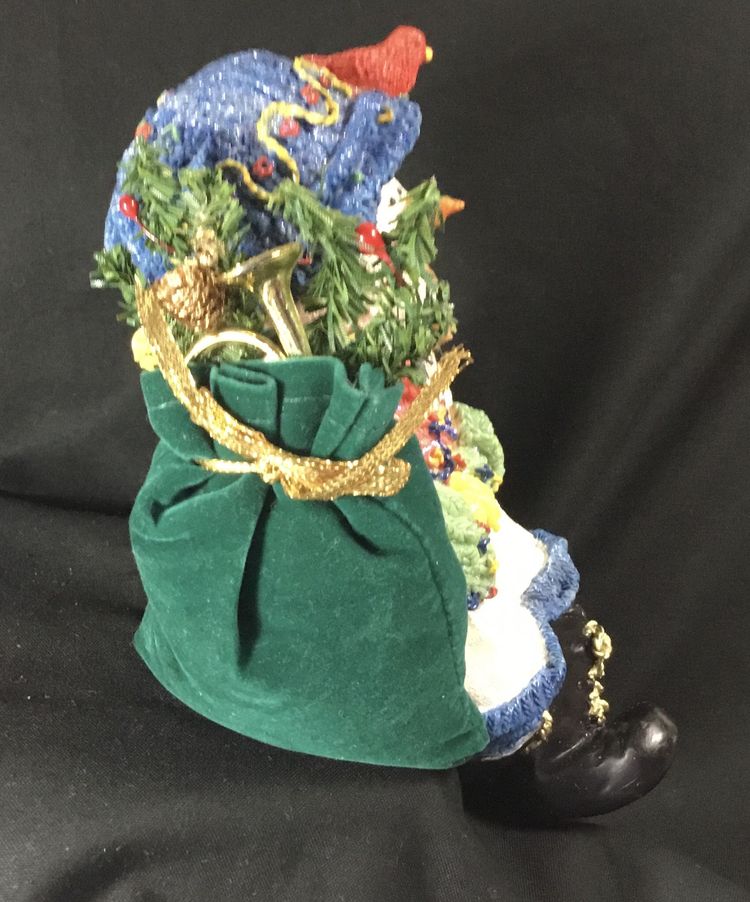 Christmas snowman figurine shelf sitter, polystone & glitter, 6.75" x 4.5 " x 3"