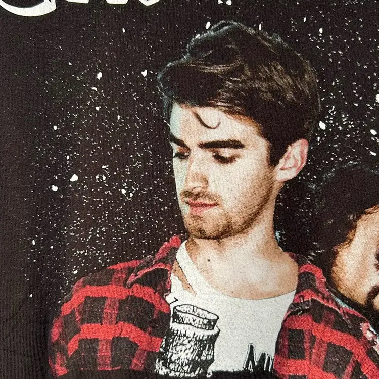 Vintage Chainsmokers 2017 Memories Do Not Open Tour T-Shirts Medium 