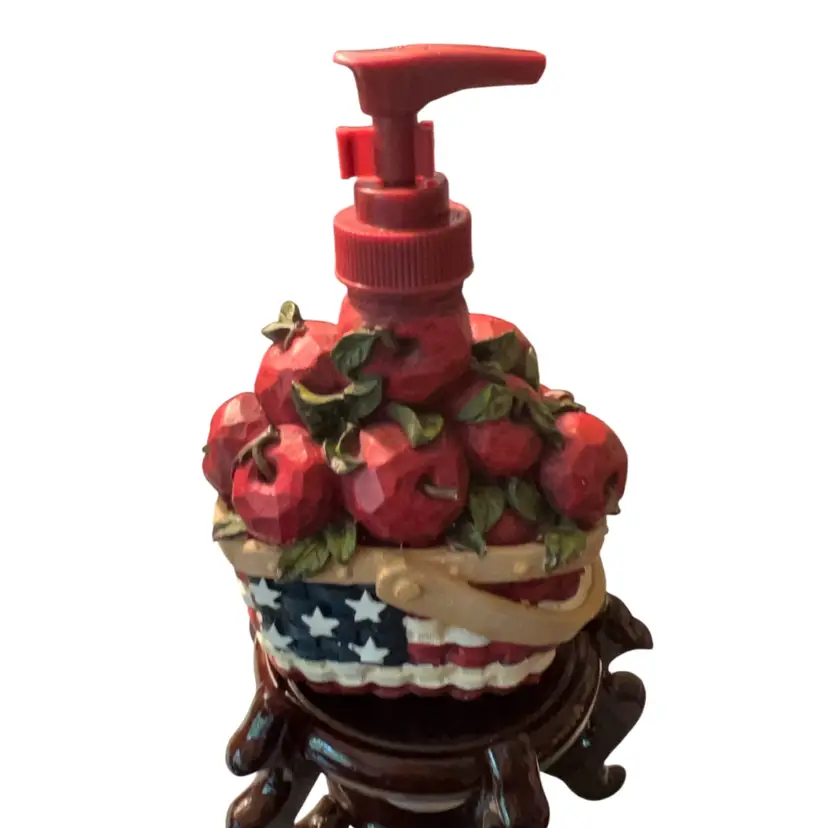 Vintage 1990’s Patriotic Apple Basket Country Core Soap Dispenser Resin 7”