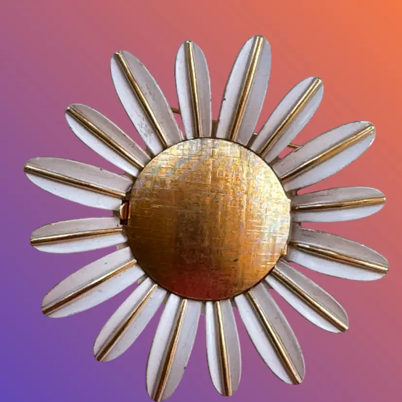 #23. Vintage AVON White Enamel Daisy Brooch Locket Perfume Gold Tone 1970s 2.5" Empty No Perfume