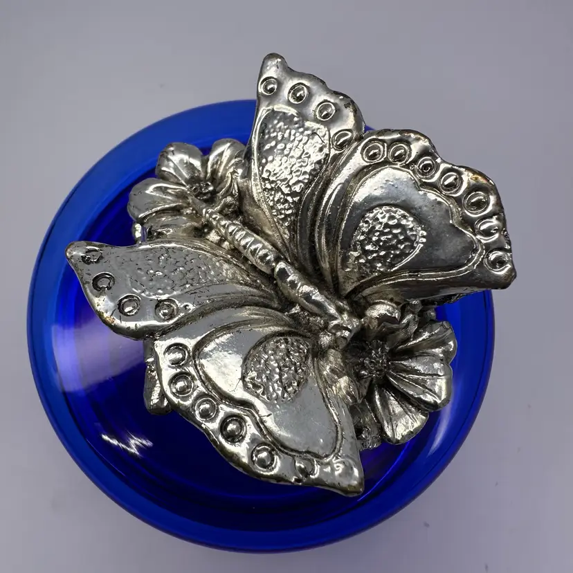 Cobalt Blue Glass Trinket Box With Silver Tone Butterfly 3”x3”