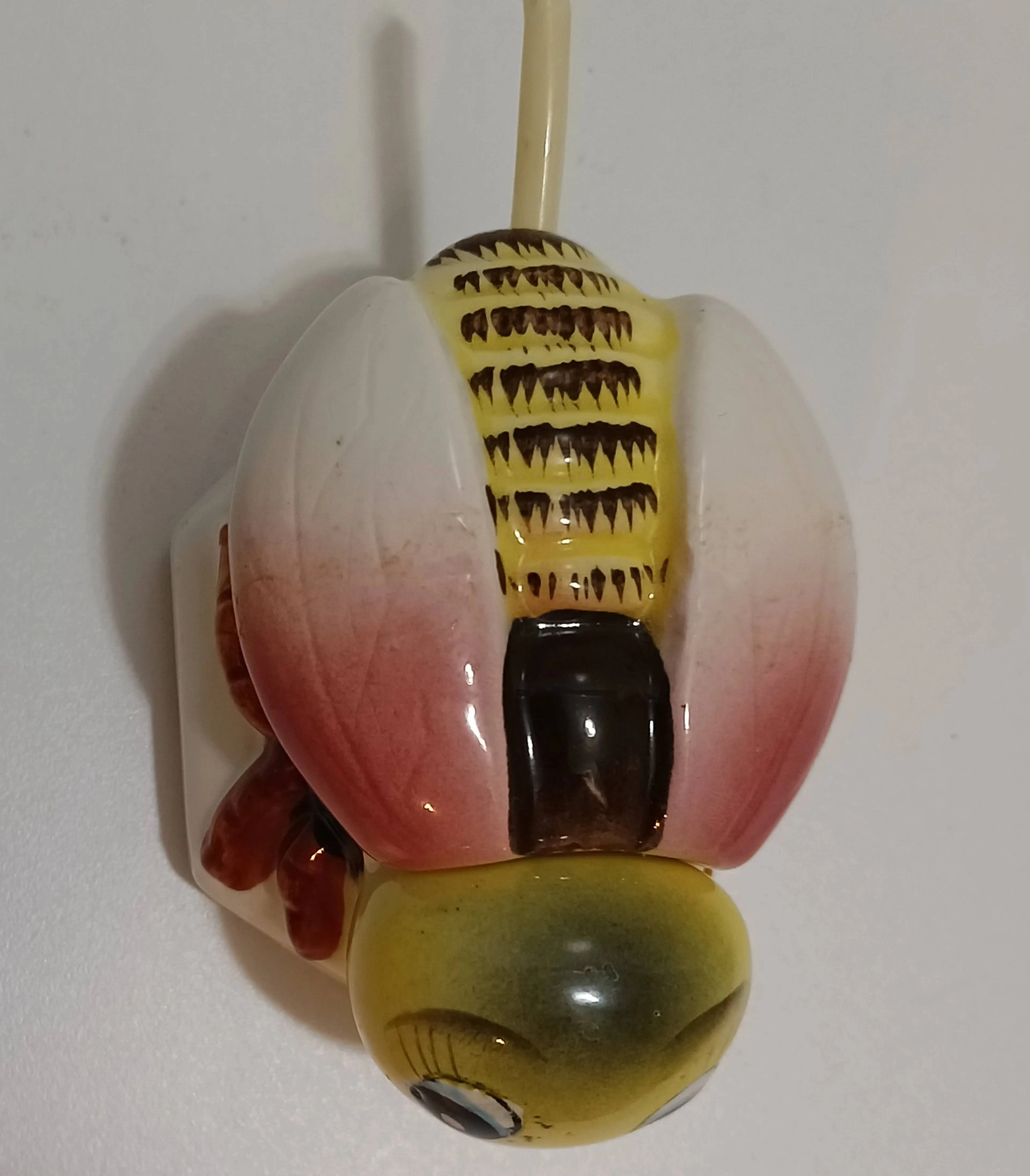 Image 2 of 6