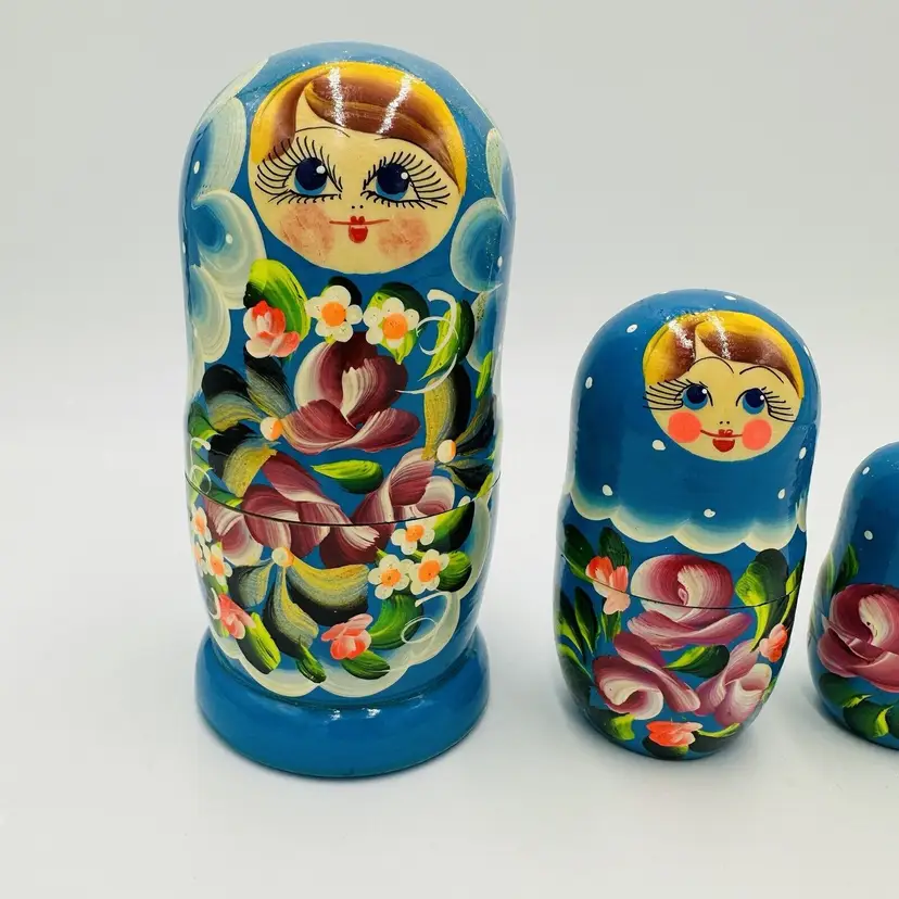 Matryoshka Nesting Dolls Vintage 5 Pieces 6"H Wooden Hand Painted Ukrainian