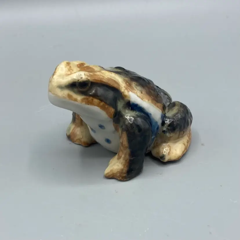 Vintage Ceramic Japan Hirado Frog Figurine - 3" long