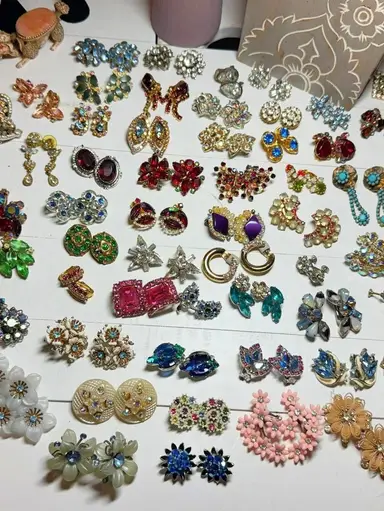 Bling Bling Vintage Clip On Earring Show With Cait 