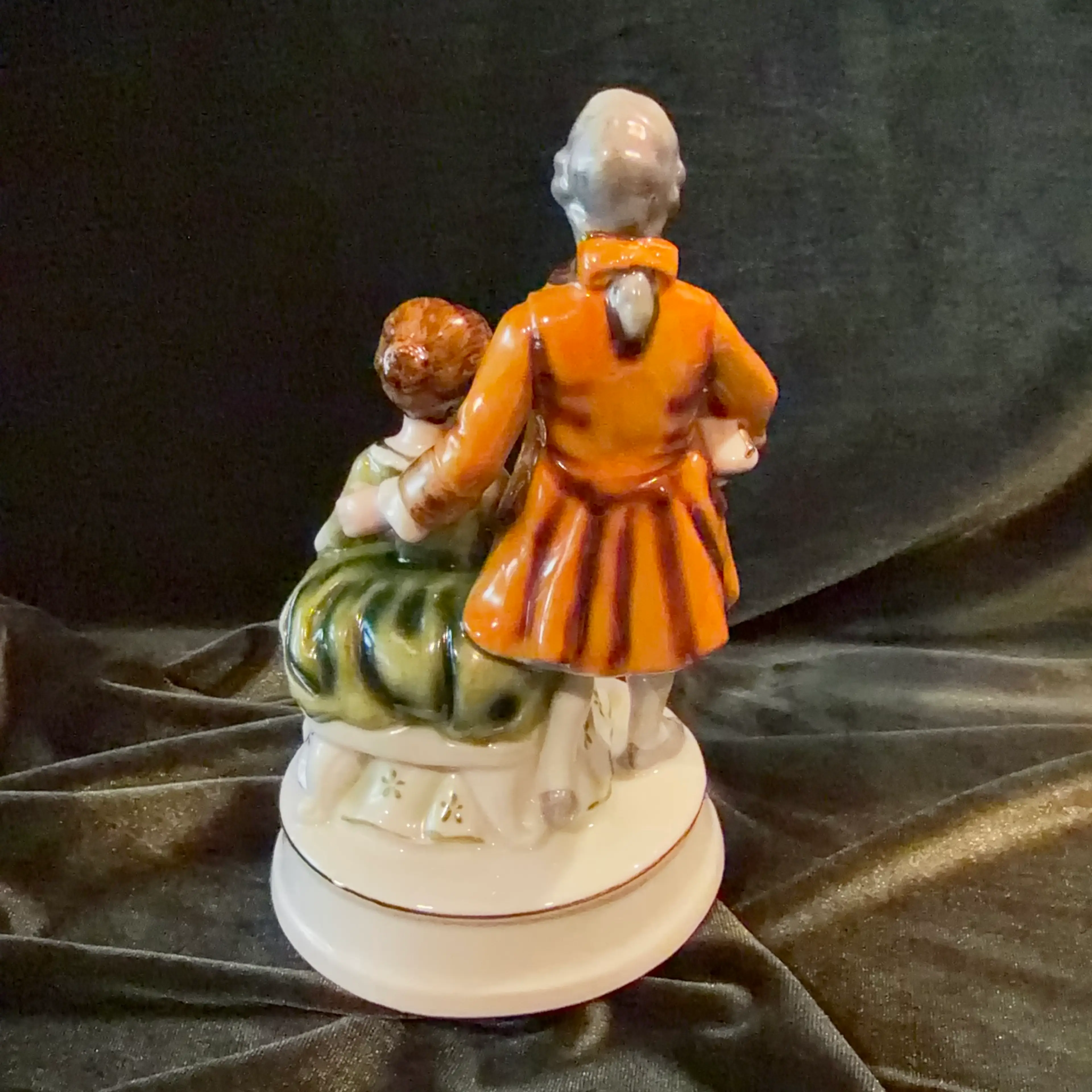 Image 2 of 7