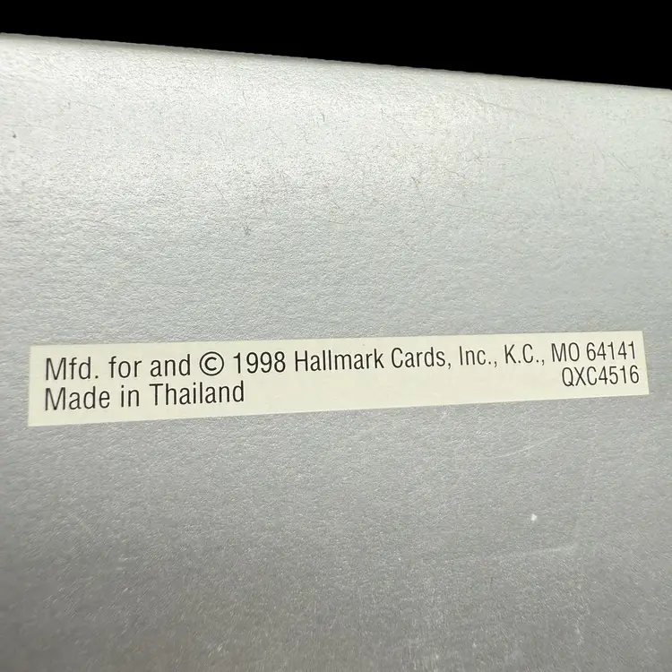 1998 Hallmark Keepsake New Christmas Friend Membership Ornament Santa Puppy