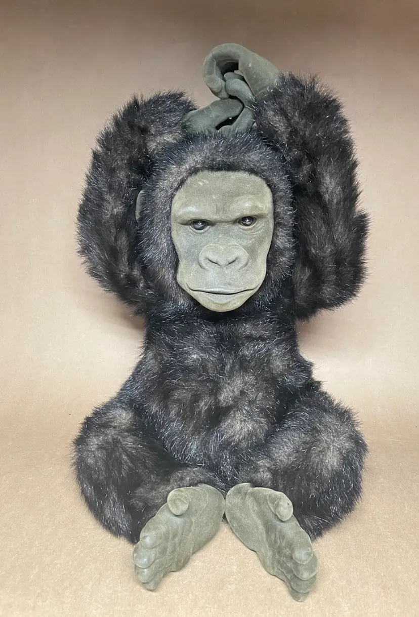 FAO Schwartz Fifth Avenue 14" Realistic Gorilla Primate