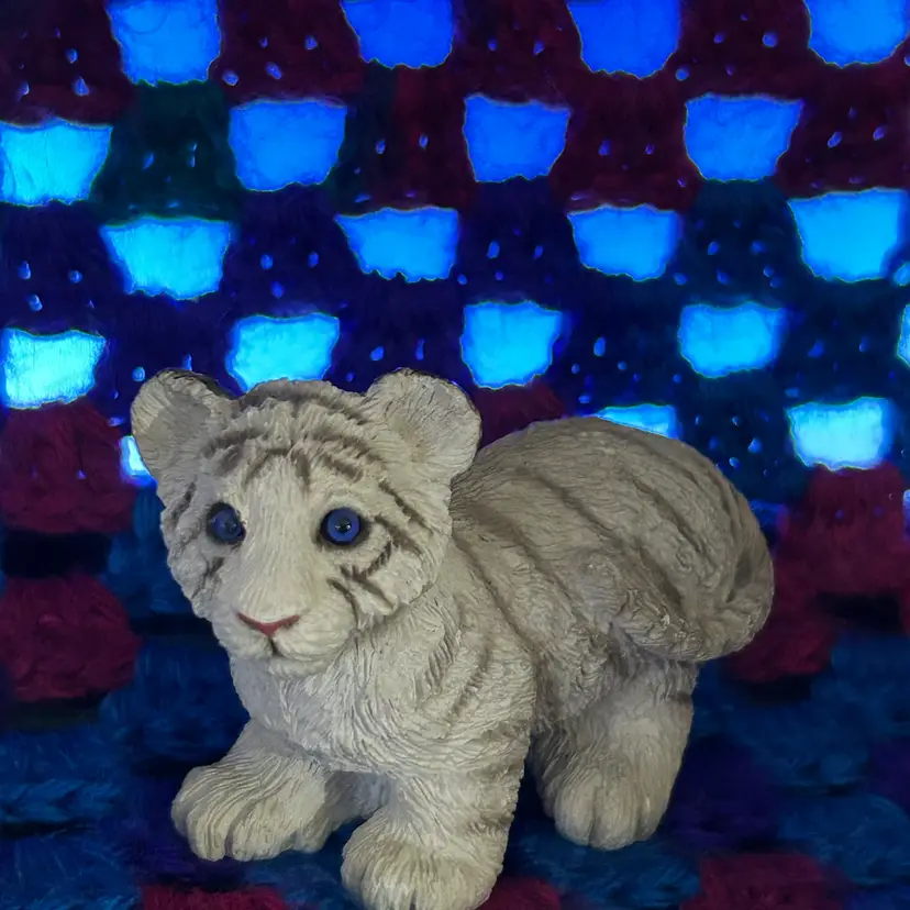 Artesania Rinconada White Tiger Cub