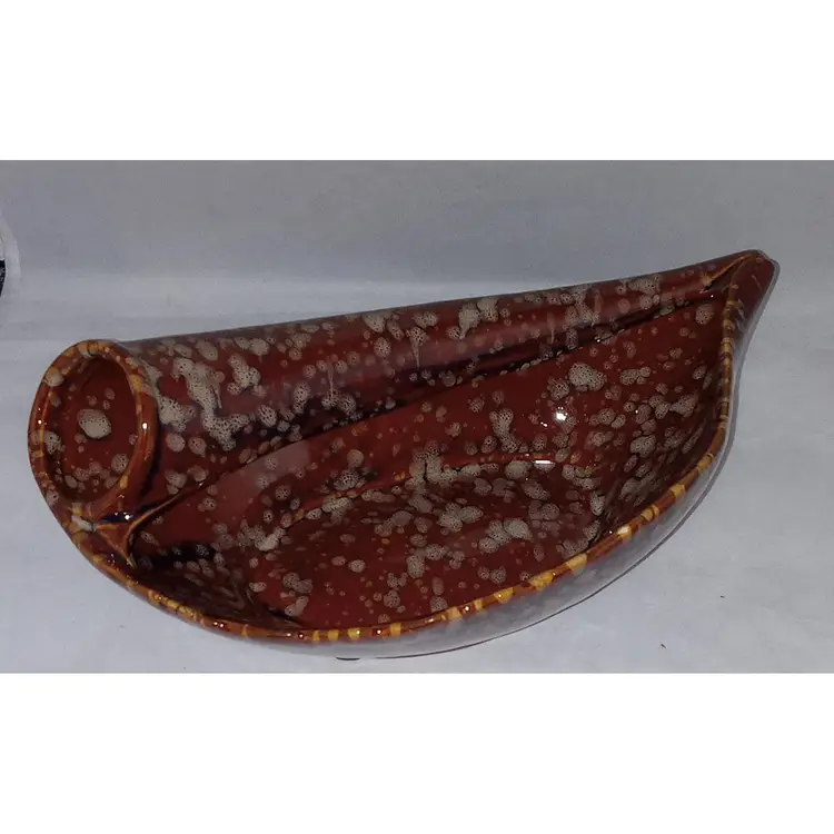 Shell-shaped Bowl. Marked XH (3-137)