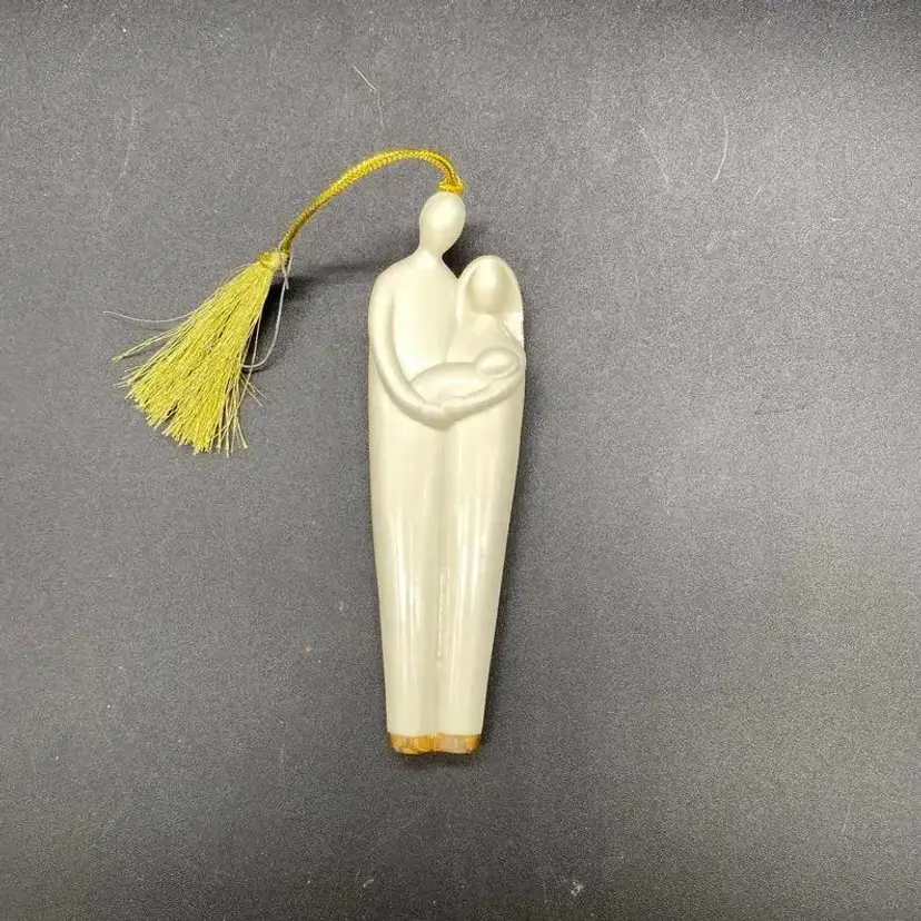 #2908 Vintage Lenox Mother Father Baby Christmas Tree Ornament Nativity