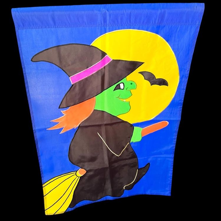 1994 Witch 🧙♀️On Broom 🧹 Halloween Garden Flag. Moon 🌕  & Bat 🦇. Artistic Flags 100% Nylon. 28-1/2” X 39-1/2”.