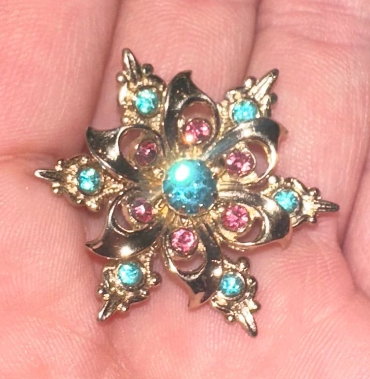 Gold Tone Blue & Pink Rhinestone Flower Brooch Pin 1 1/4” Diam.