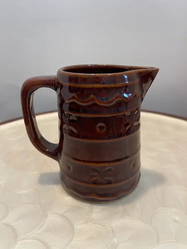 Daisy Dot Brown Creamer