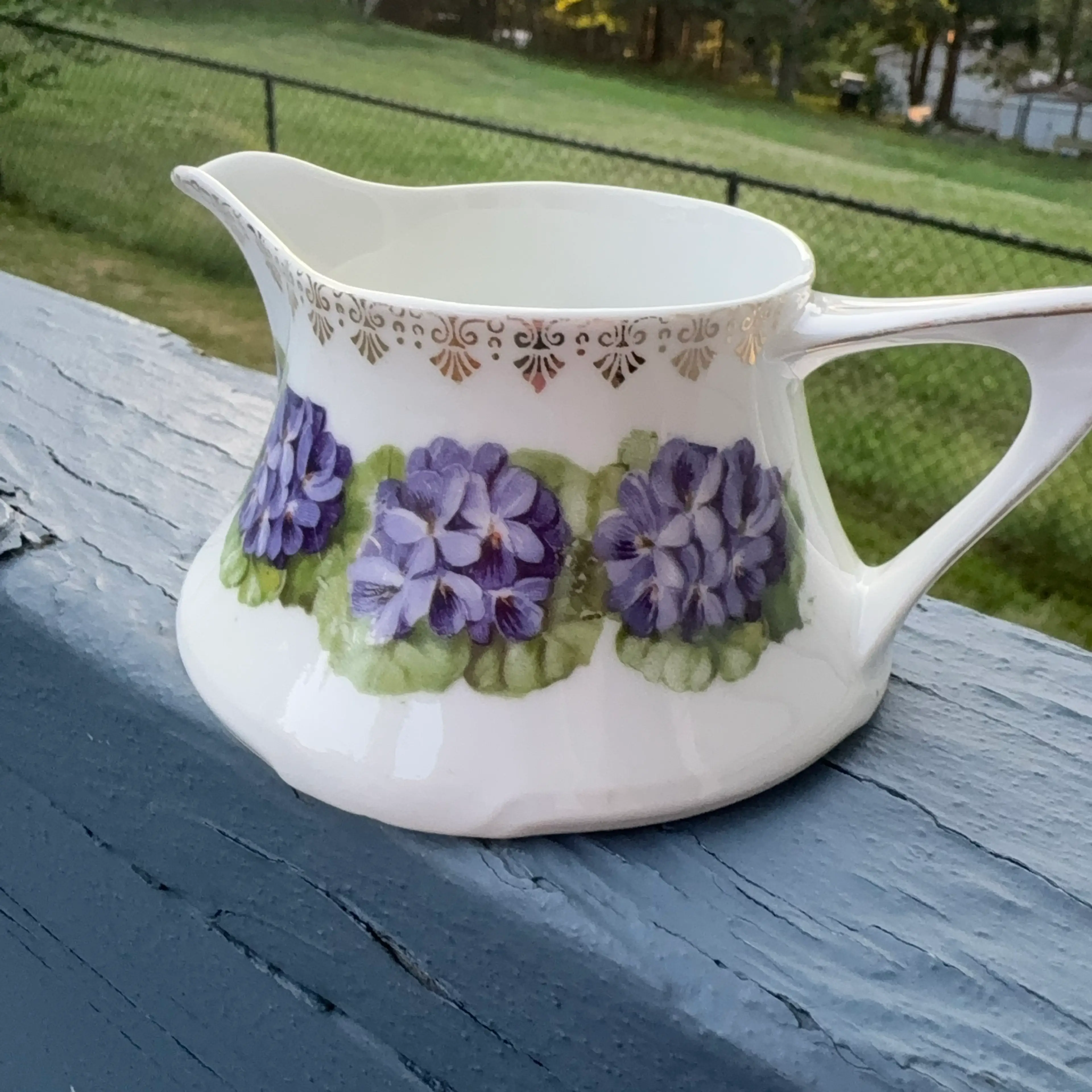Image 1 of 3