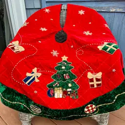 Vtg Kids of America Velvet Christmas Tree Skirt Sequins Beaded Tree Presents