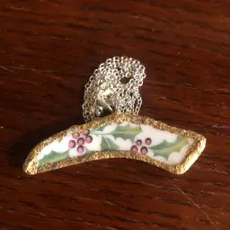 Oodelally Shop Broken Pottery Artisan Made Pendant Santa Collector Plate Handcrafted Necklace 1/2 in x 2.25 in