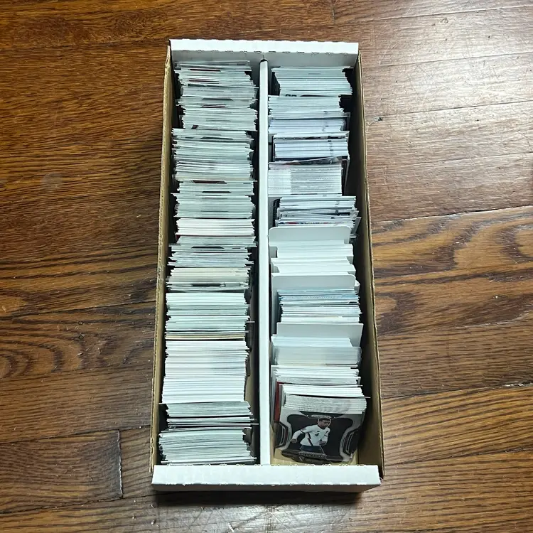 1,000+ Mixed Sports Card Lot 2020-2025 RC Stars Vets Prospects Bowman Topps