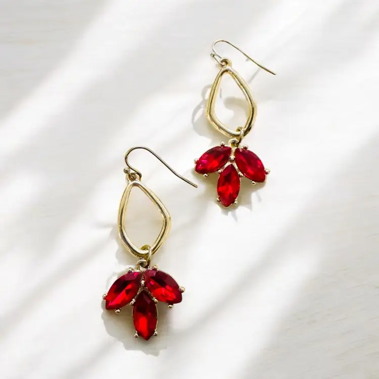 Vintage Dangle Earrings Goldtone Red Garnet Like Stones