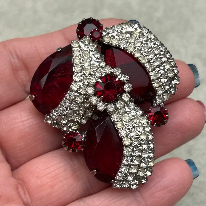 #01 Vintage Ruby Red Glass & Rhinestone Statement Brooch Pin 2” Unsigned Designer Quality