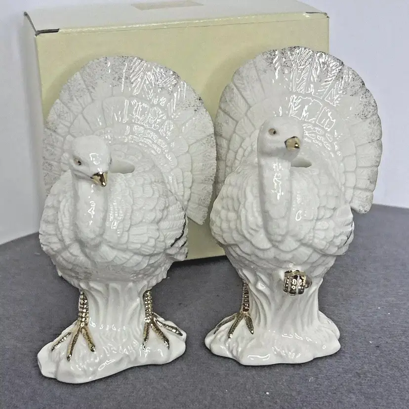 Mikasa Holiday Elegance Pair of Porcelain Ivory with Gold Trim Turkey Candle Holders