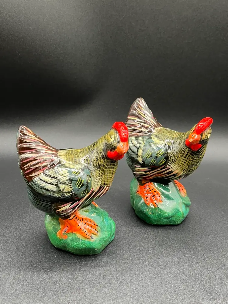 Pair Of Vintage Chinese Art Pottery Hand Painted Standing Chicken Figurines🐓 4”