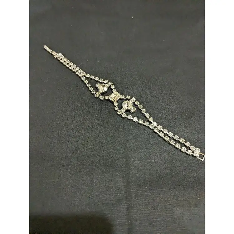 Vintage Rhinestone Bracelet. Center Emerald Cut Rhinestone set in Silver Tone - No Markings