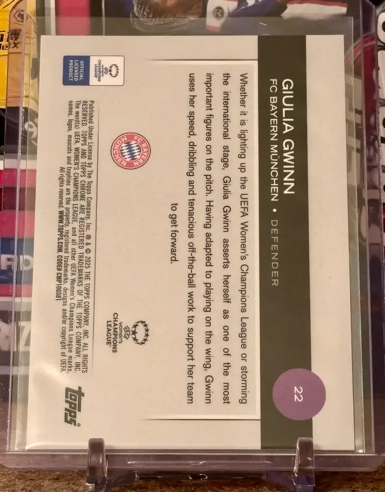 Giulia Gwinn 2024/25 Topps Chrome UWCL Aqua Wave /199 Bayern Munich Germany Soccer Card