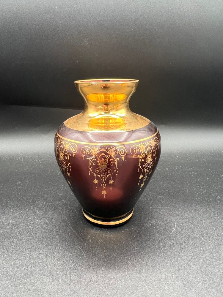 Beautiful Murano Small Burgundy Vase With 24k Gold Gilt From Vecchia Murano Factory