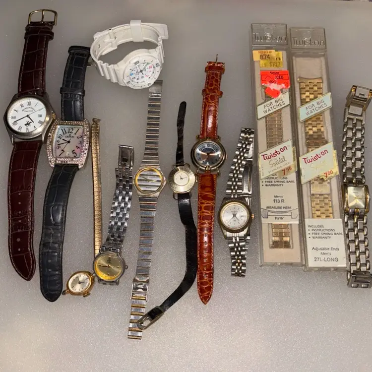 Vintage Watches Parts Salvage Lot Timex,Fossil,Wrangler, Beverly Hill & More