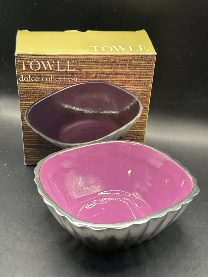 Towle Silver Fluted Violet Purple Bowl Candy Dish  2"H x 5"W ~ New In Box!