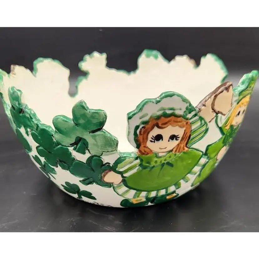 SIGNED AND DATED JODY QUINTEN IRISH BOWL HAND PAINTED AND CRAFTED