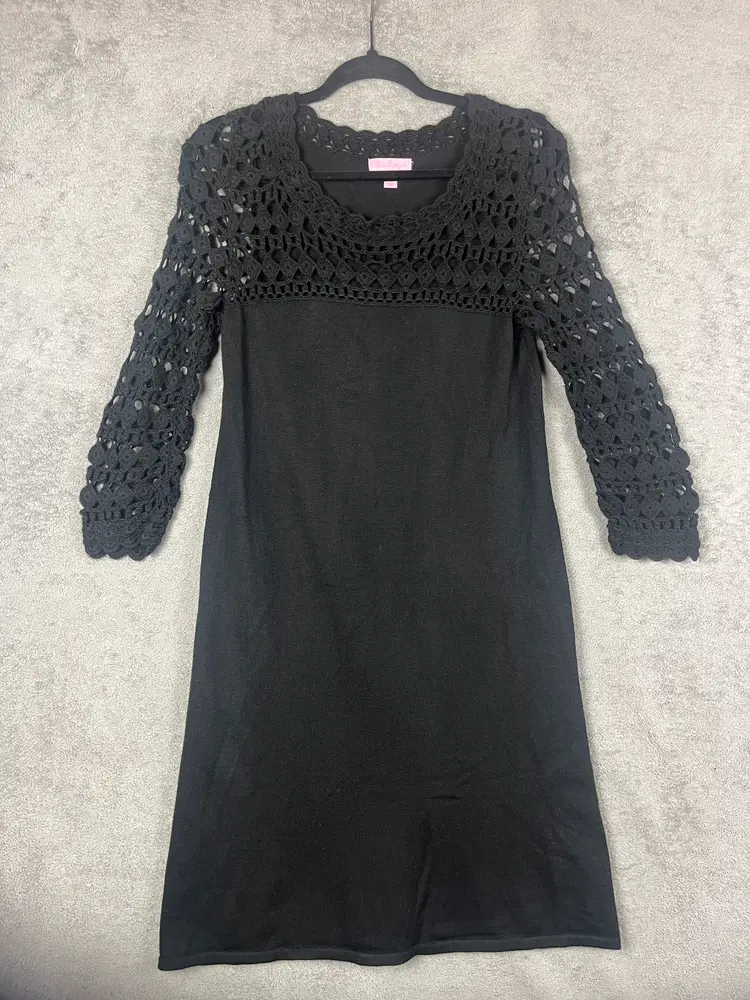 Lilly Pulitzer Dress Women’s Size M Black 100% Merino Wool Crochet Lace Sleeve Shift