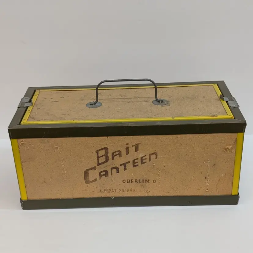 Vintage Oberlin Bait Canteen Fishing Night Crawler Worm Box w/ Moss 14 x 7 x 6"