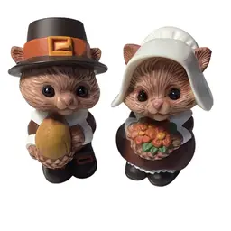 Hallmark Thanksgiving Salt And Pepper Shakers Plastic 3.5” T X 2.5” W