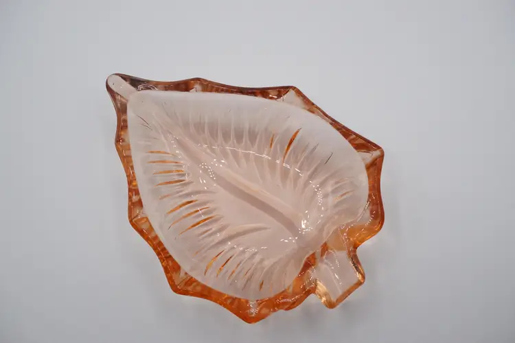 Vintage 1960s Lot of 3 PeeDee Glass Leaf Ash Tray/Trinket Dish | Gray, Pink, Purple