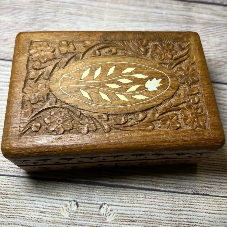 Vintage Hand Carved Trinket Box India Floral Inlay Jewelry Handmade Hinged