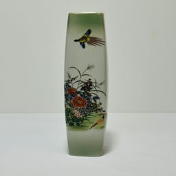 #1167 Toyo Botan, Porcelain, Vase, 9.5” Square Vase, Birds Of Paradise Pheasants