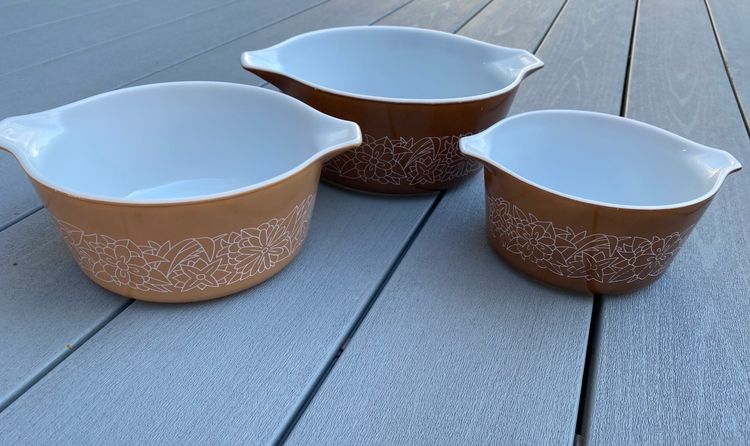 SET OF 3 NESTING PYREX CINDERELLA WOODLAND BOWLS