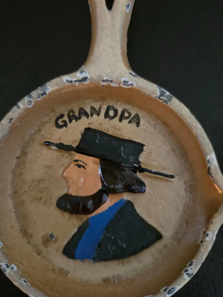 Hand Painted Miniature Cast Iron Skillet Wall art/Ashtrays/Spoon Rests. Amish Grandpa and Grandma.