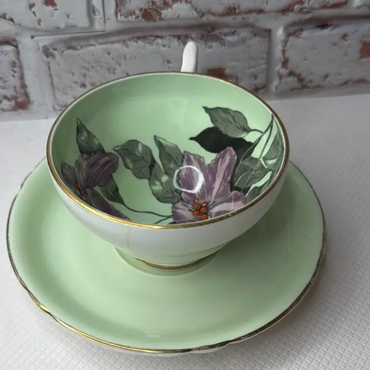 Tea Cup Cup As Is Antique Windsor Bone China England Cup & Saucer; Purple Trillium Flowers